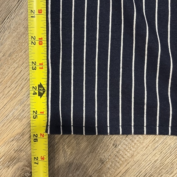 American Eagle Navy and White Striped Joggers - Picture 12 of 14